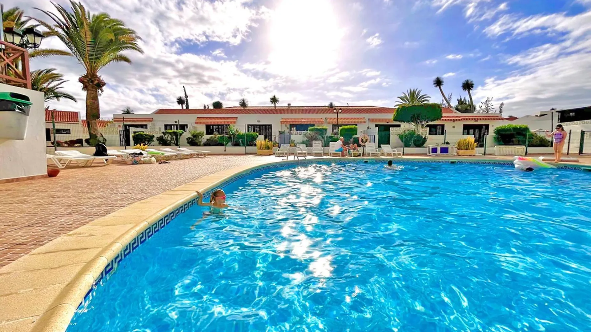 Διαμέρισμα At The Beach, Sunny Bungalow & 2 Heated Pools, Large Terrace, In Costa Adeje