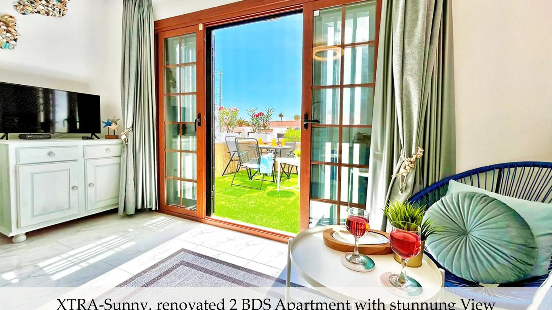 At The Beach, Sunny Bungalow & 2 Heated Pools, Large Terrace, In Costa Adeje